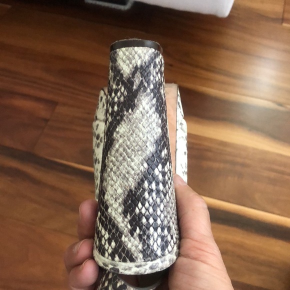 BCBGMAXAZRIA PYTHON DUNE LEATHER PLATFORM OPEN TOE SLING BACK SANDALS SIZE 5M - Picture 14 of 15